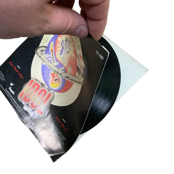 Vintage Billy Idol- Don’t Need a Gun 7” Single Vinyl - Picture 11 of 12